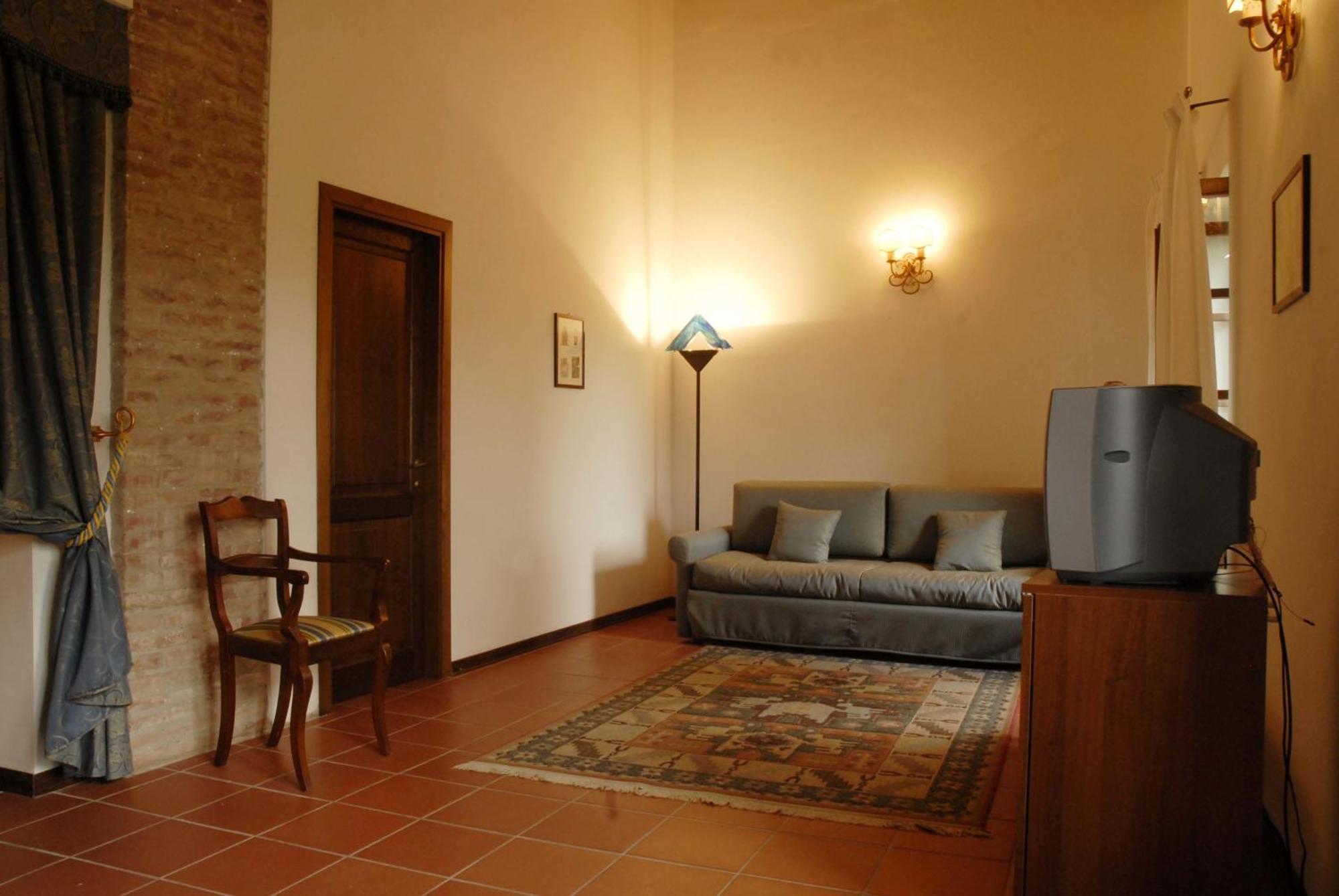 Relais Borgo Di Toiano Vendégház Sovicille Szoba fotó